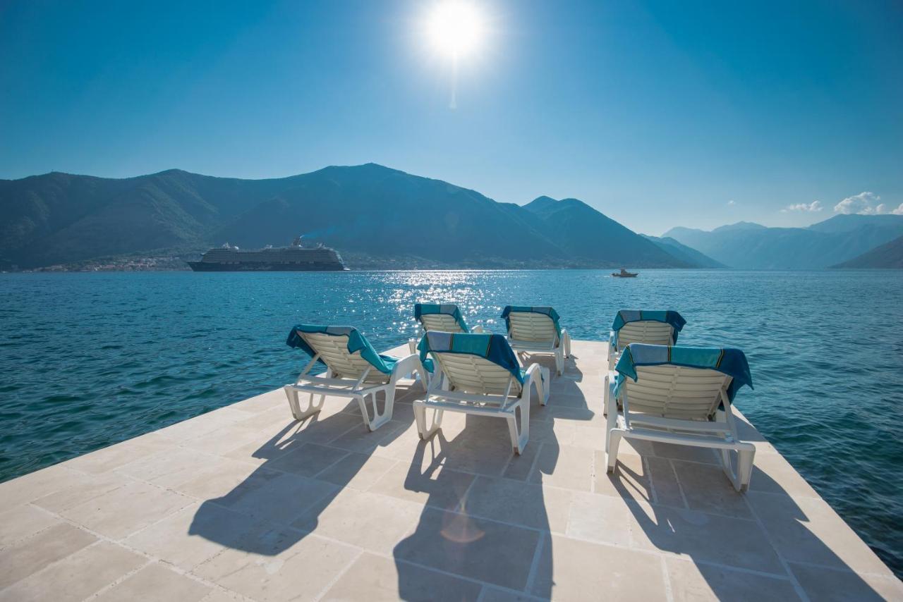 Apartments D&V Kotor Eksteriør billede